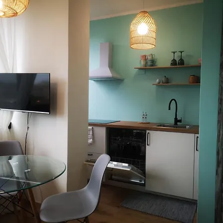 In Flip Flops Apartman Savona