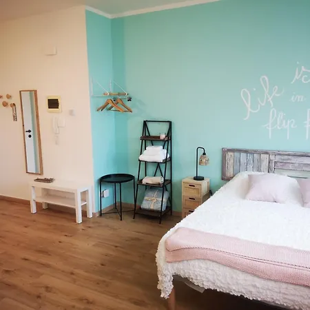 Apartament In Flip Flops