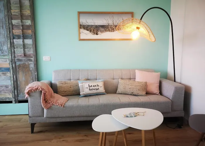 In Flip Flops Apartman Savona