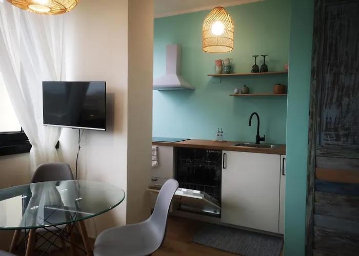 In Flip Flops Apartman Savona
